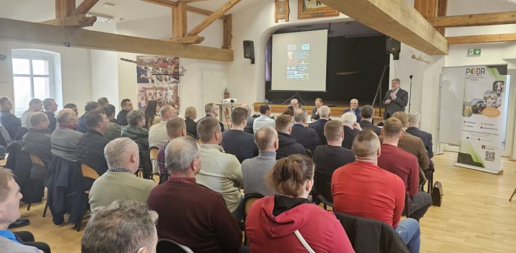 W Tuchomiu odbyła się debata rolnicza (fot. Marcin Pacyno)