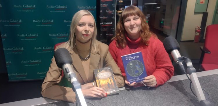 Pisarka Zuzanna Gajewska i kierowniczka literacka Teatru Miniatura w Gdańsku Agnieszka Kochanowska (Fot. Radio Gdańsk/Hanna Brzezińska)