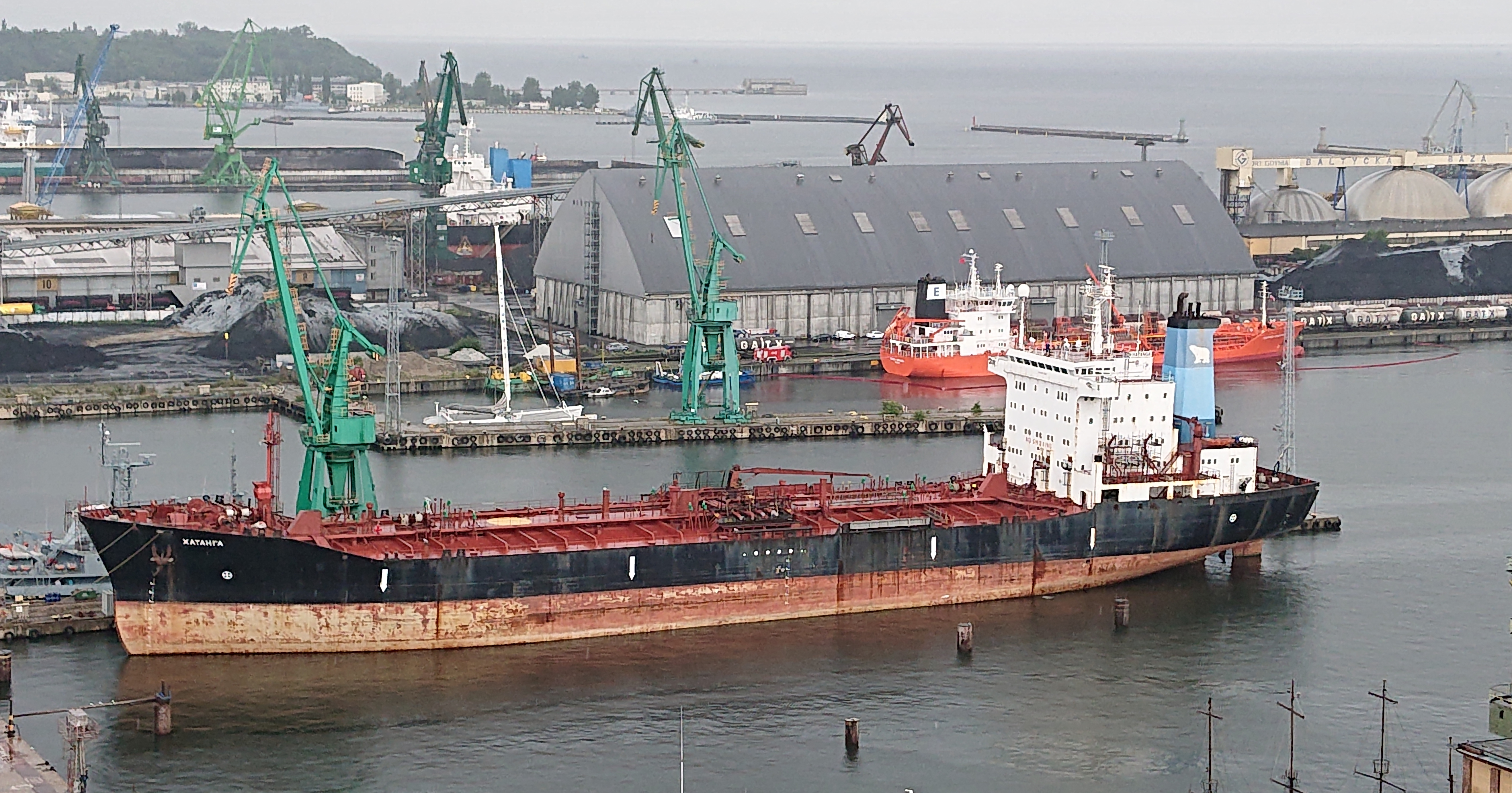 Rosyjski statek Khatanga (fot. commons.wikimedia.org)