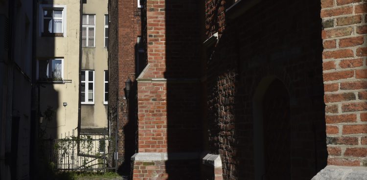 Gdańsk. Zaułek Zachariasza Zappio obok kościoła św, Jana (Fot. Maciej Kosycarz / KFP)