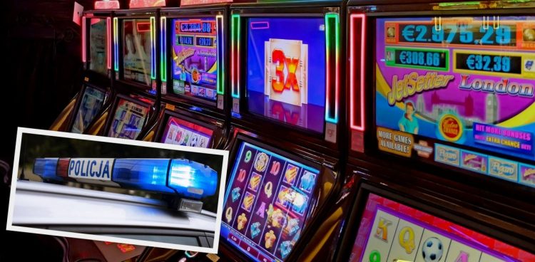 Policjanci zabezpieczyli pięć nielegalnych automatów służących do gier hazardowych (fot. Pixabay)