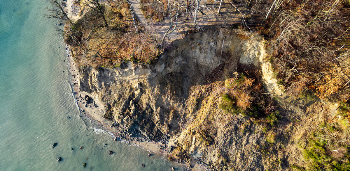 Obsypujący się Klif Orłowski w Gdyni Orłowie - stan na dzień 17 stycznia 2025 roku (fot. KFP/Daniel Słoboda)