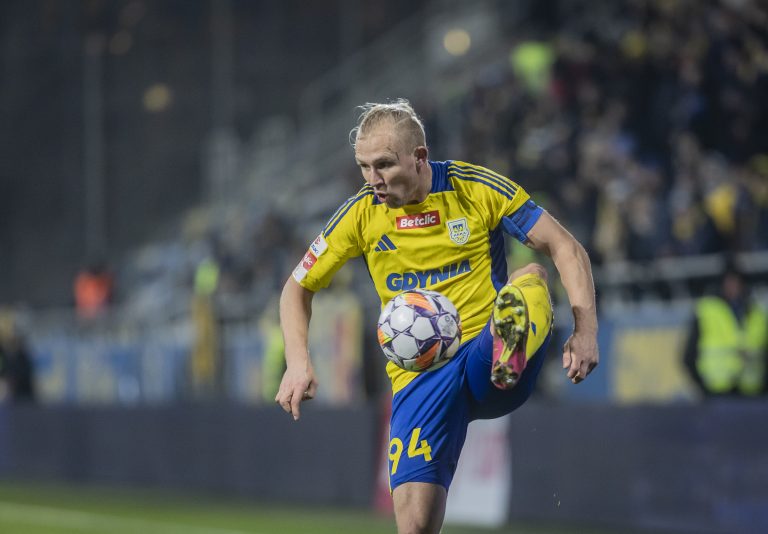 1 liga. Arka Gdynia - Stal Rzeszw. Nz. Dawid Gojny ( Arka ).02.12.2024fot. Krzysztof Mystkowski / KFP
