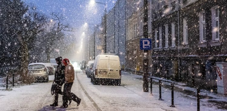 Gdańsk-Wrzeszcz. Intensywne opady śniegu. 03.01.2025 r. (fot. Anna Rezulak/KFP)