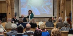 Spotkanie ze Zdzisławem Machurą, autorem książki o słupskim zamku (fot. Radio Gdańsk/Przemysław Woś)