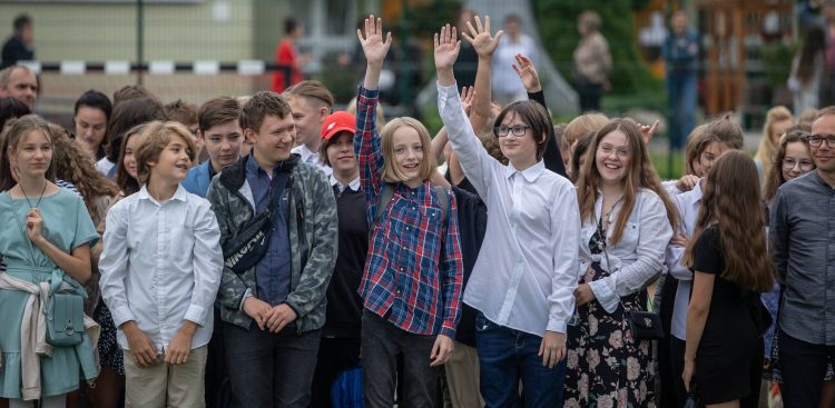 Sopot. Miejskie rozpoczęcie roku szkolnego w SP nr 8. 04.09.2023 r. (fot. Krzysztof Mystkowski/KFP)