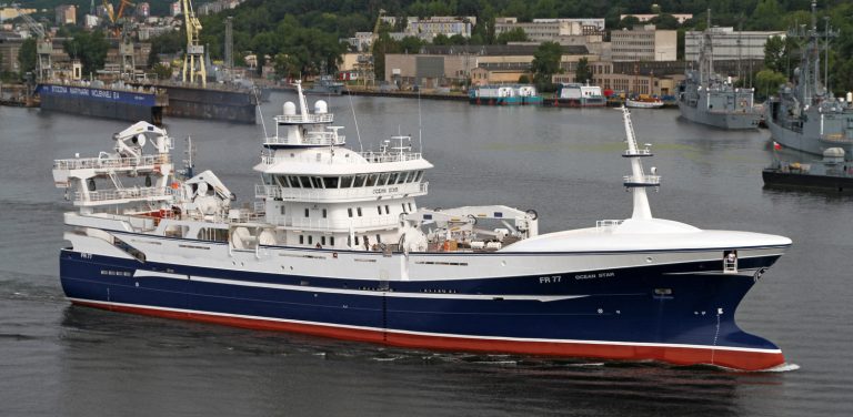 Statek rybacki Ocean Star (fot. KFP/Piotr Stareńczak)