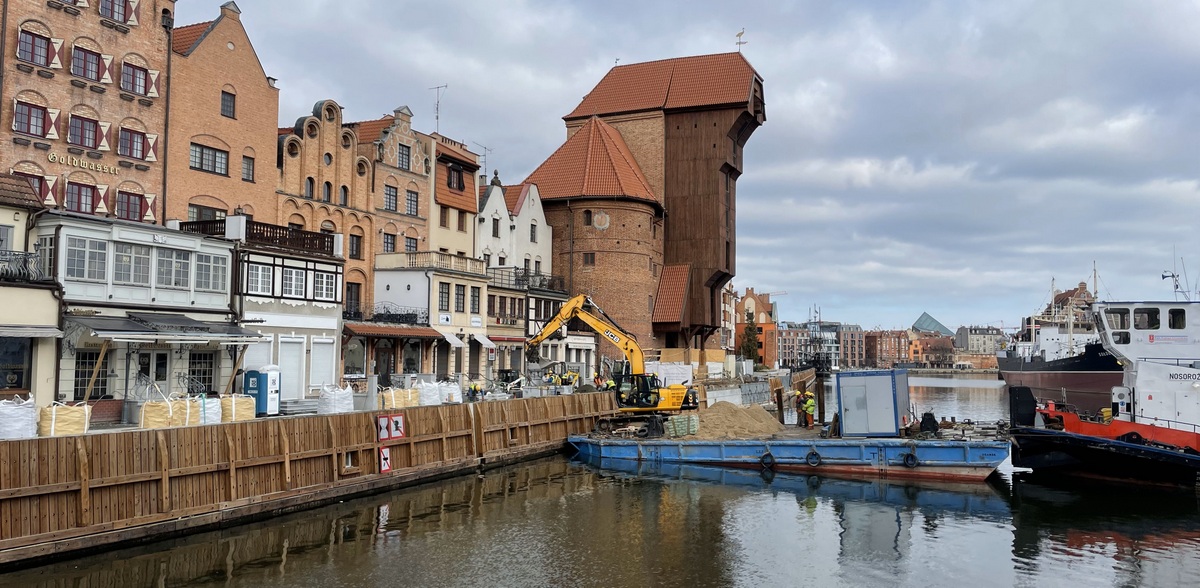 Remont Długiego Pobrzeża (fot. Radio Gdańsk/Tymon Nieśmiałek)