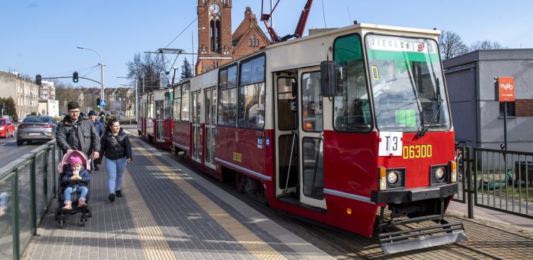 Tramwaj typu 105N z historycznej floty (fot. KFP/Paweł Marcinko)