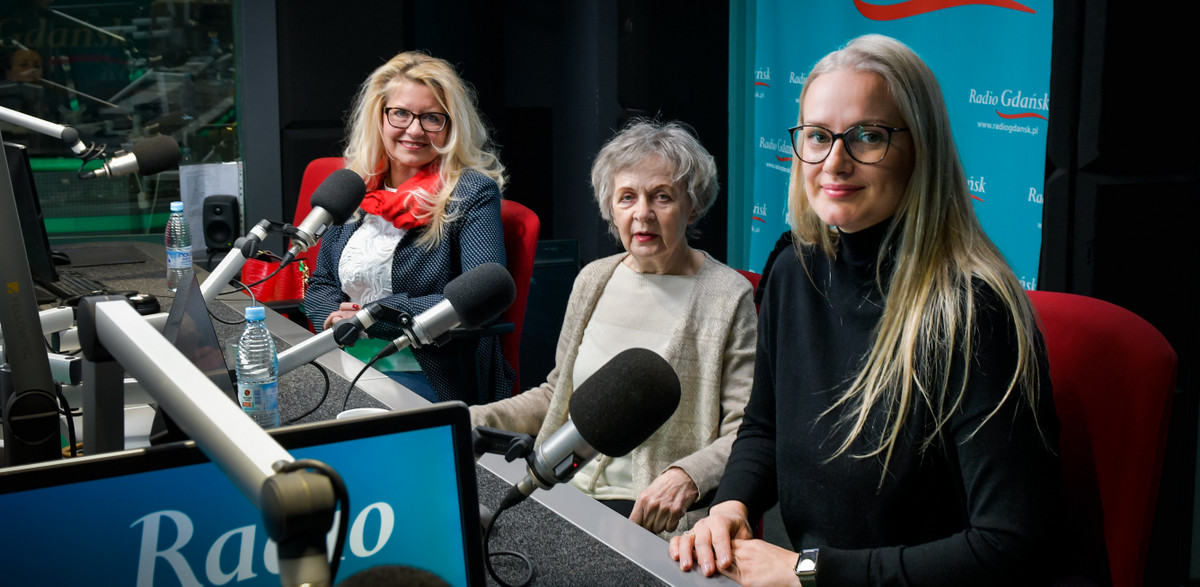 Małgorzata Tobiszewska, prof. Anna Zielińska-Głębocka, Joanna Ryngwelska (fot. Radio Gdańsk/Pola Malańska)