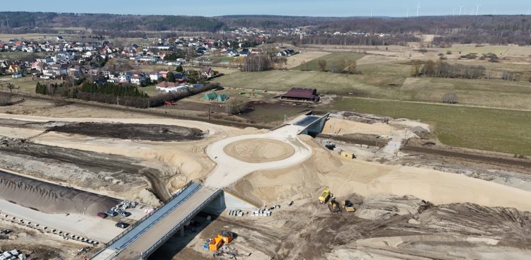 Umowę na 11-kilometrowy odcinek od Lubiatowa do drogi wojewódzkiej nr 213 drogowcy zamierzają podpisać w drugim kwartale (fot. GDDKiA)