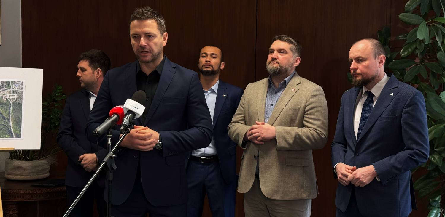 Radni Gdyni zdecydowali o wydzierżawienie terenów Arce Gdynia pod budowę boisk (fot. Radio Gdańsk/Marcin Lange)