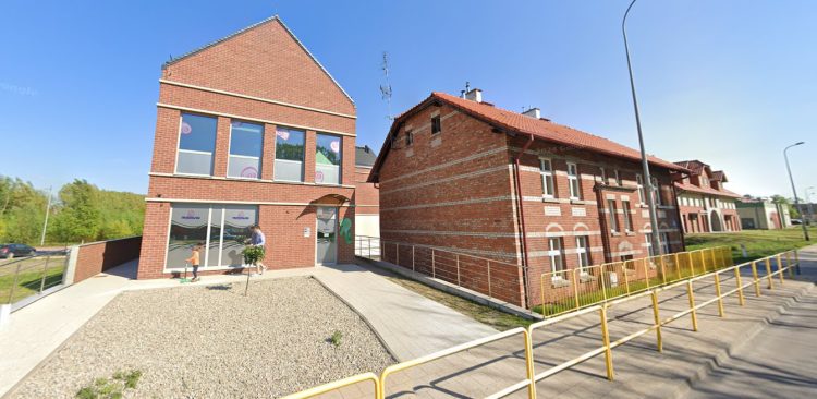 Budynek Przedszkola Publicznego "Muszelka" w Pruszczu Gdańskim (fot. Google Street View)
