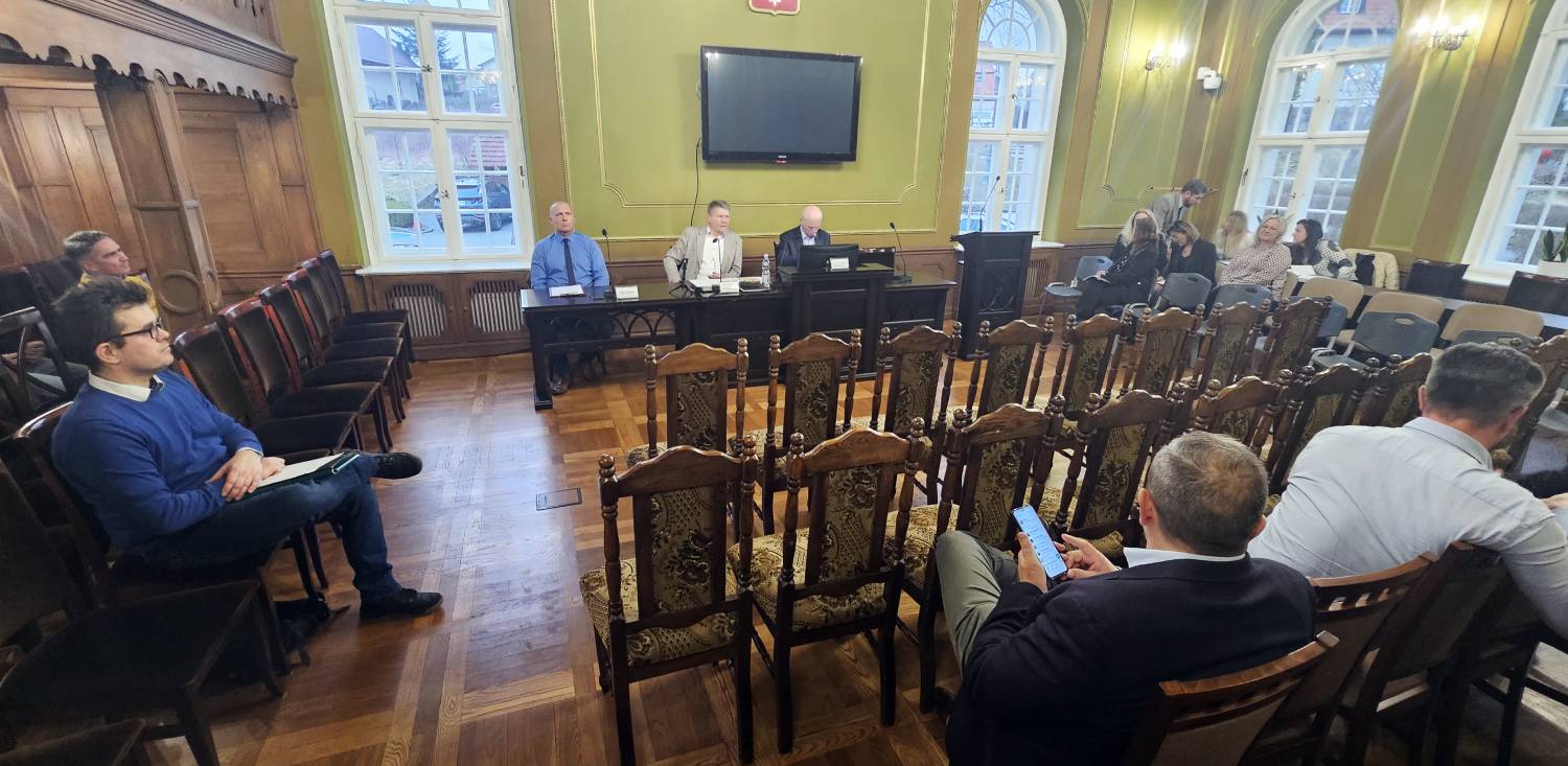 Debata o przedszkolach w Bytowie (fot. Radio Gdańsk/Marcin Pacyno)