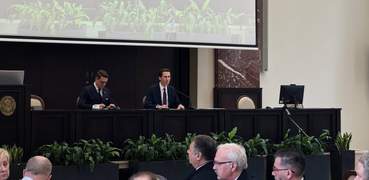 Posiedzenie Komisji Gospodarki Morskiej i Żeglugi Śródlądowej na Uniwersytecie Morskim w Gdyni (fot. Radio Gdańsk/Marcin Lange)