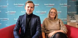 Od prawej: dr n. o zdr. Anna Marcinkowska, neuropsycholog i dr n. med. Piotr Stogowski z Oddziału Neurochirurgii Szpitala im. Mikołaja Kopernika w Gdańsku (fot. Radio Gdańsk/Joanna Matuszewska)