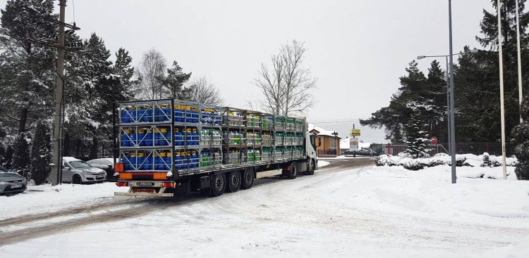 Transport butli z gazem (fot. Rozlewnia Gazu Łubiana)
