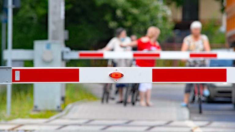 (fot. bezpieczny-przejazd.pl)