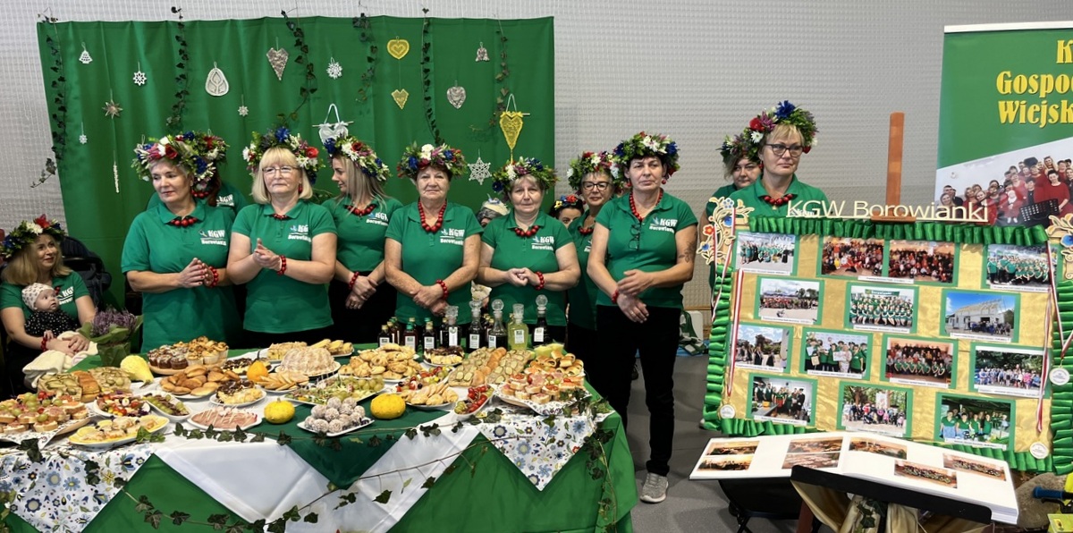 Jedno z pomorskich Kół Gospodyń Wiejskich - KGW Borowianki (fot. Radio Gdańsk/Robert Groth)