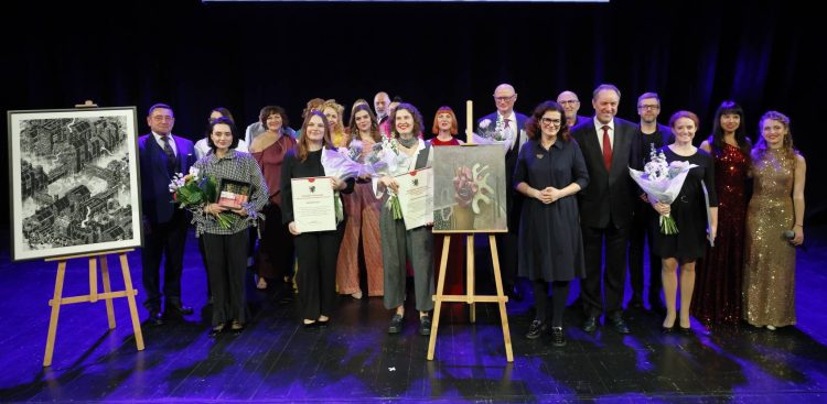 Laureaci nagród teatralnych za 2024 rok (fot. Grzegorz Mehring/gdansk.pl)