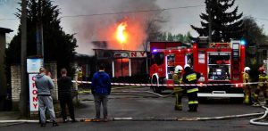 Pożar przy ulicy Poznańskiej w Słupsku (fot. Mariusz Jasłowski)