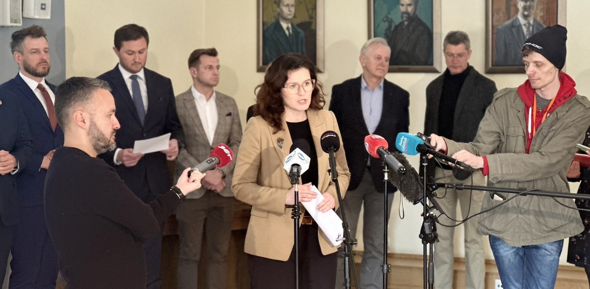 Prezydent Gdańska przekazała, że w przyszłym tygodniu zostanie podpisana umowa z wykonawcą, który wzmocni konstrukcję mostu (fot. Radio Gdańsk/Oskar Bąk)