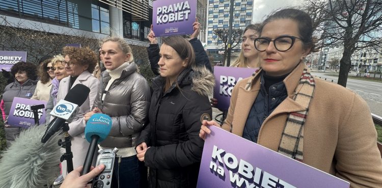 Działaczki KO zapowiedziały trasę Rafała Trzaskowskiego po Pomorzu (fot. Radio Gdańsk/Oskar Bąk)