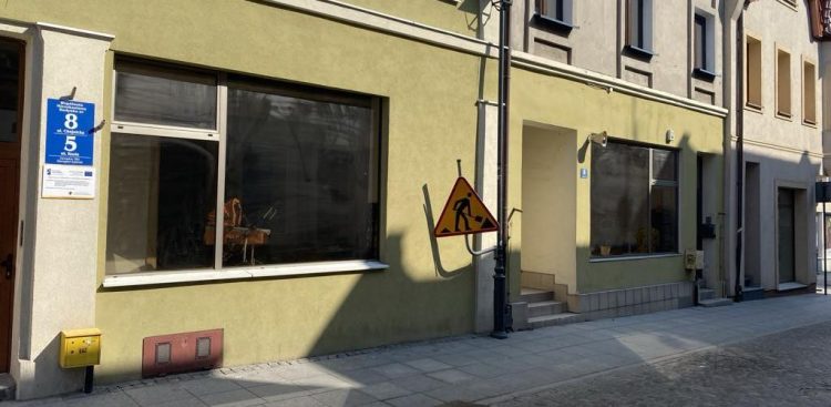 W tym miejscu powstanie przestrzeń kreatywnej integracji międzykulturowej w Starogardzie Gdańskim (fot. Radio Gdańsk/Filip Jędruch)