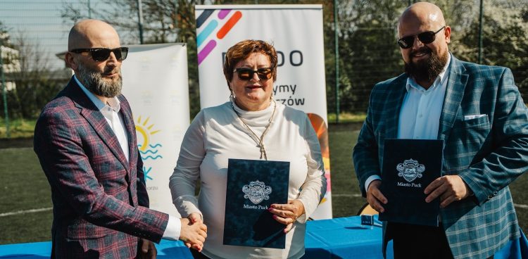 Projekt, który obejmie remont kompleksu boisk w Pucku, zostanie dofinansowany przez Ministerstwo Sportu i Turystyki na kwotę 1 mln zł (fot. Facebook/Hanna Pruchniewska/Konrad Kędzior)