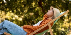 Czy potrafimy znaleźć czas na relaks wśród świątecznych obowiązków? (fot. Freepik)