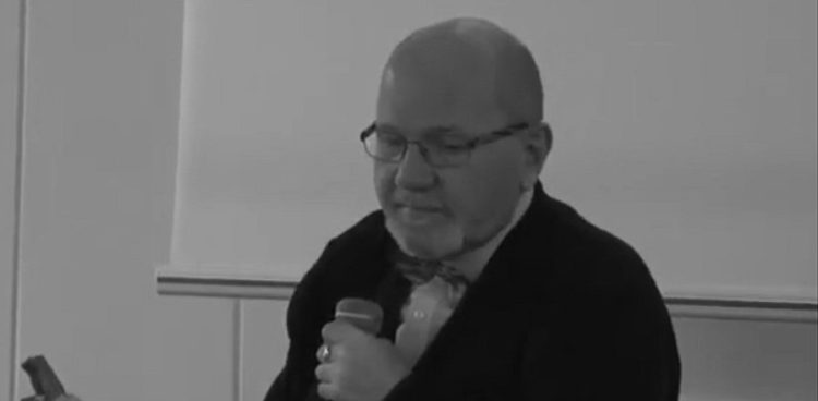 Marek Grzybiak (fot. YouTube/SeniorPlus)