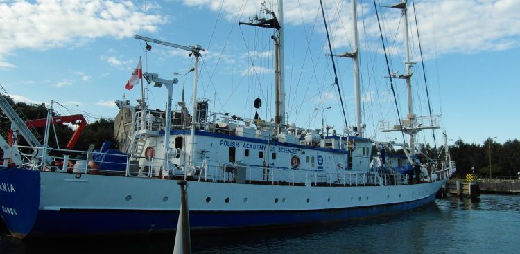 Statek badawczy Oceania (Fot. Flickr/zeesenboot)