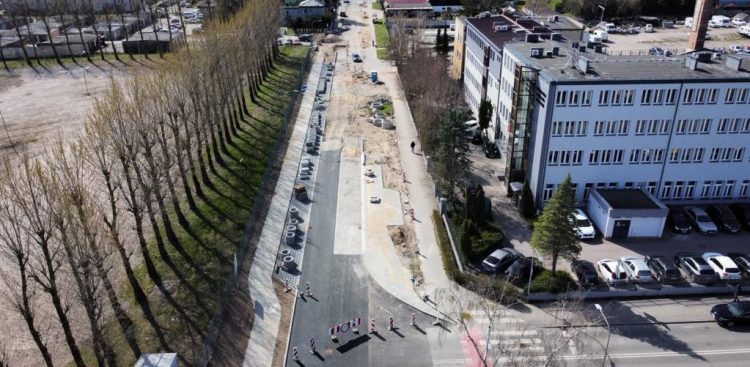 Prace na ul. Leszczyńskiego w Słupsku (fot. Radio Gdańsk/Aleksander Radomski)