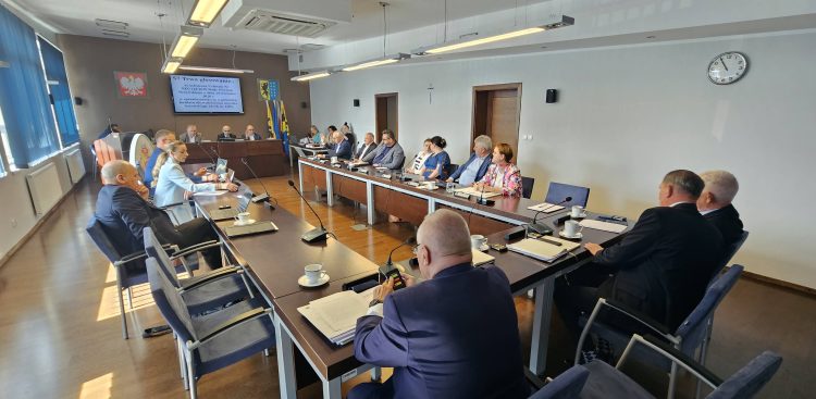 Sesja Rady Powiatu Bytowskiego - 24.04.2025 r. (fot. Radio Gdańsk/Marcin Pacyno)