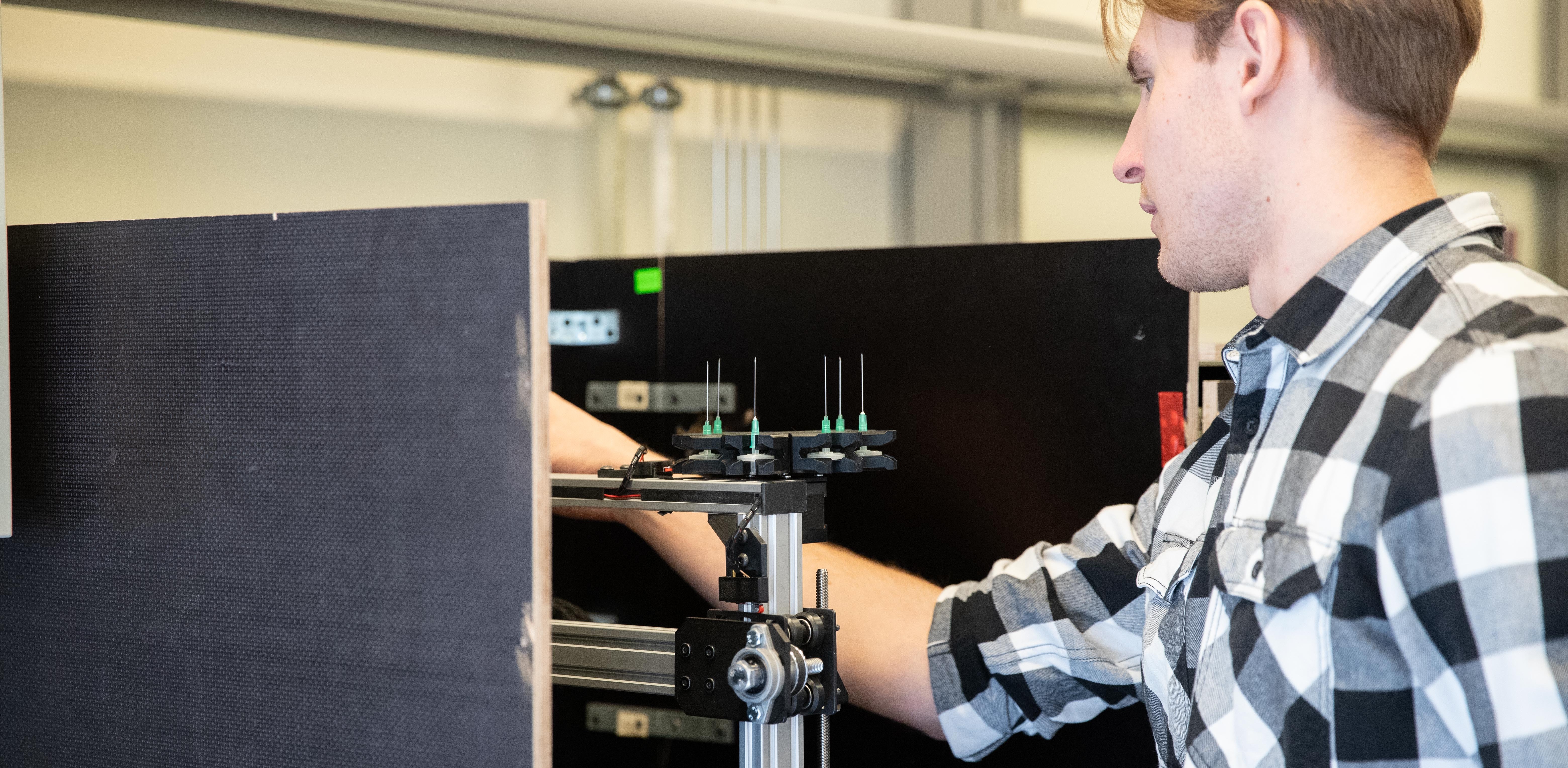 Urządzenie zostało zaprojektowane, a następnie wykonane w ramach pracy dyplomowej (Fot. Uniwersytet Gdański/Bartłomiej Jętczak)