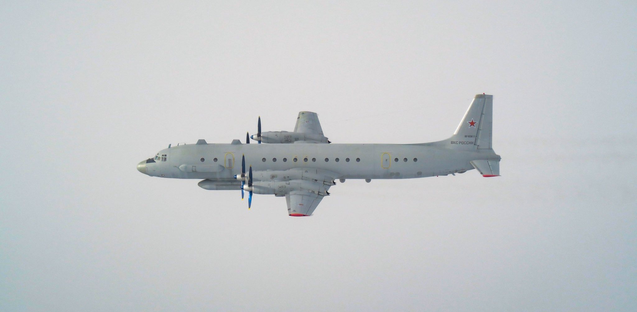 Rosyjski samolot rozpoznawczy IŁ-20 (fot. X/NATO Air Command)