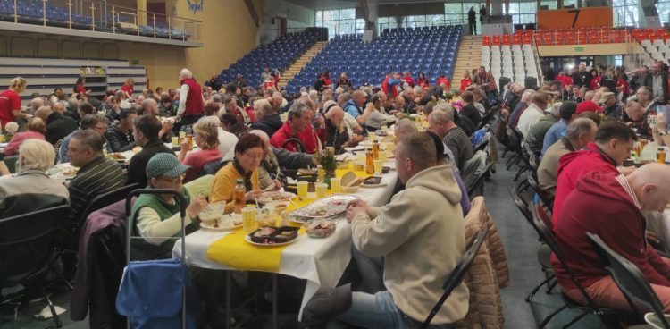Śniadanie wielkanocne w Sopocie (fot. Radio Gdańsk/Mateusz Czerwiński)