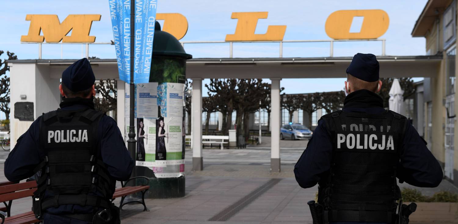 Zdjęcie archiwalne. Patrol policji w Sopocie (fot. Konrad Kosycarz/KFP)