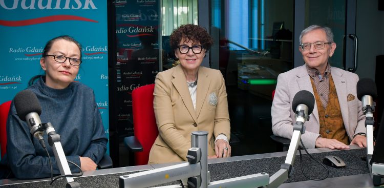 Wioletta Kakowska-Mehring, Ewa Sowińska i prof. Marek Grzybowski (fot. Radio Gdańsk/Pola Malańska)