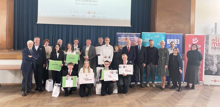 Zwycięzcy X edycji "Olimpiady Solidarności. Dwie dekady historii". ECS w Gdańsku, 11.04.2025 r. (fot. Radio Gdańsk/Tymon Nieśmiałek)