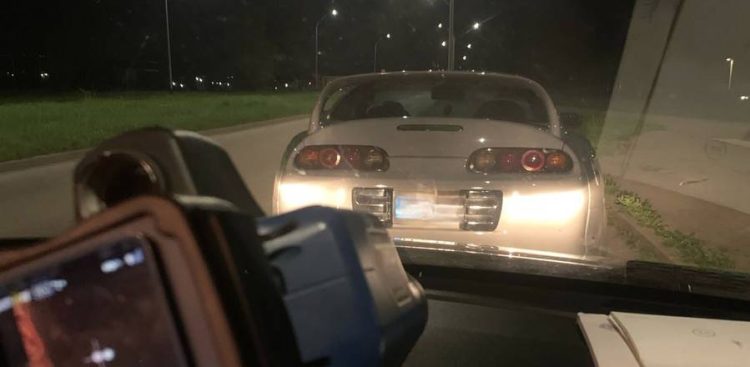 Policjanci z Elbląga nałożyli sześć mandatów na kierowców, którzy przekroczyli prędkość o ponad 50 km/h w terenie zabudowanym (fot. KMP w Elblągu)