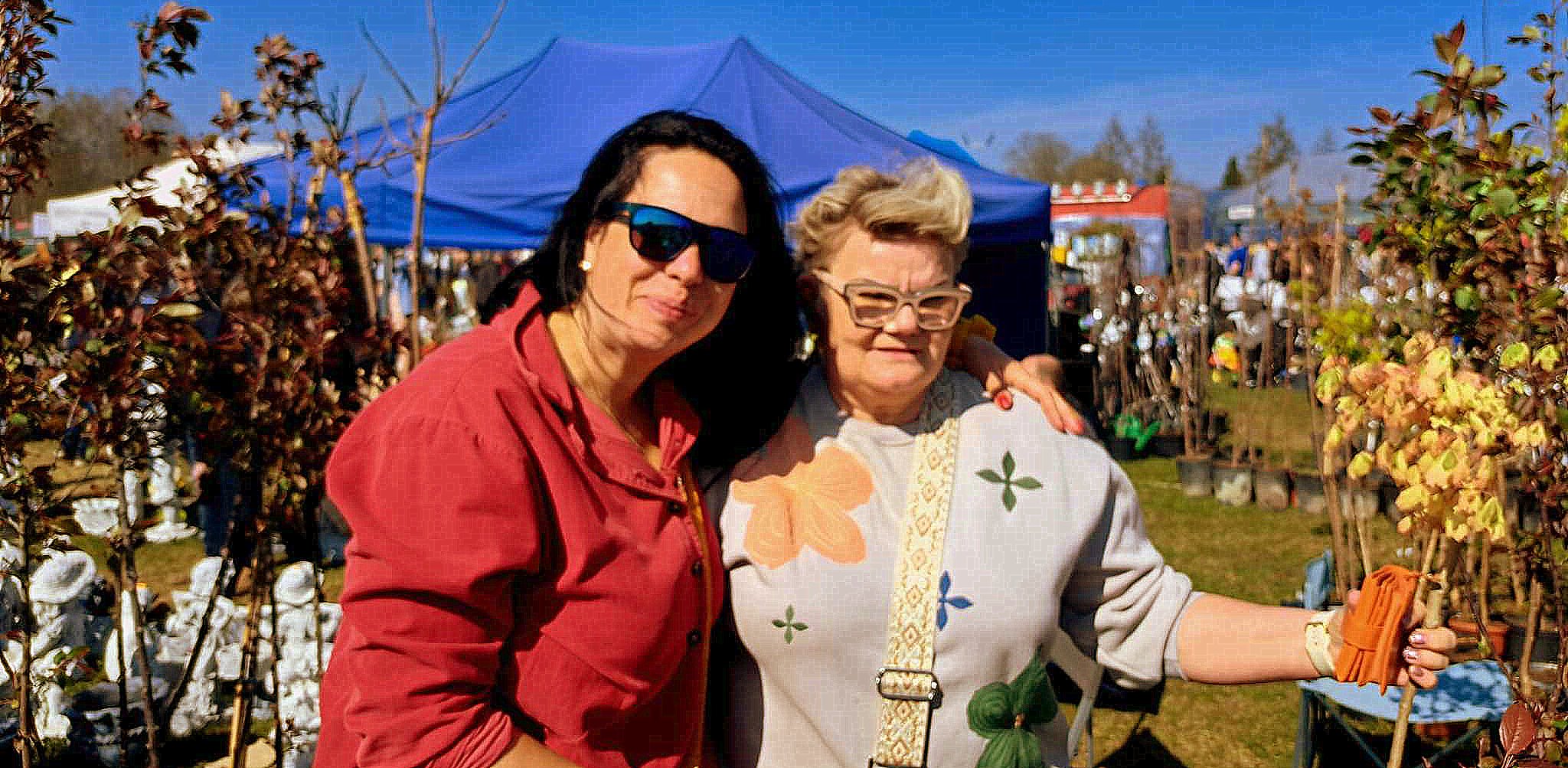 Katarzyna Bellingham odwiedziła Targi Ogrodniczo-Pszczelarskie w Lubaniu (fot. Radio Gdańsk/Włodzimierz Raszkiewicz)