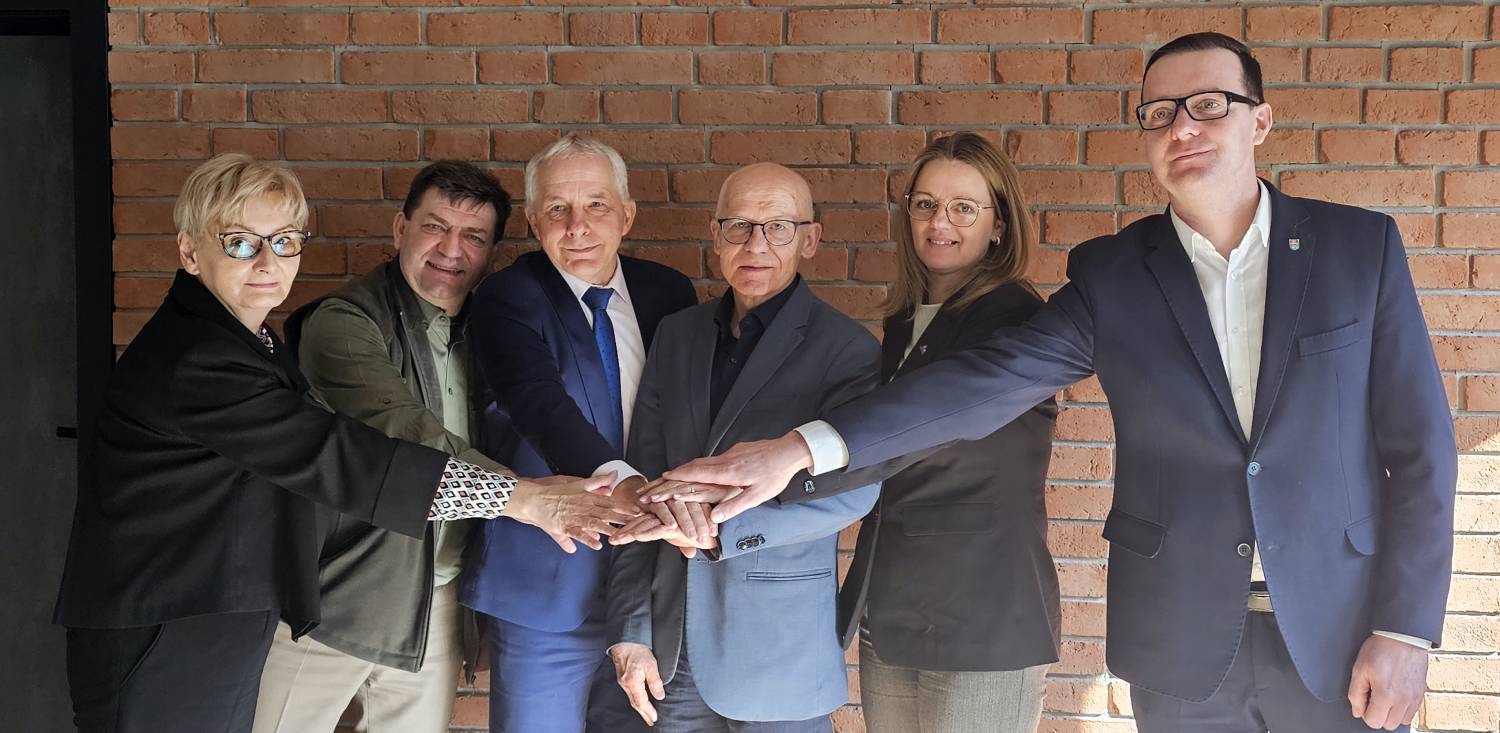 Podpisano list intencyjny ws. budowy ścieżki rowerowej z Bytowa do Łeby (fot. Radio Gdańsk/Marcin Pacyno)