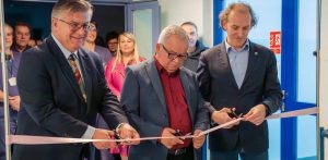 Uroczyste otwarcie zmodernizowanego oddziału położniczego szpitala w Chojnicach (fot. szpital.chojnice.pl)