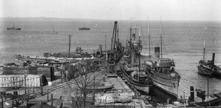 Port wojenny w Pucku (fot. Narodowe Archiwum Cyfrowe)