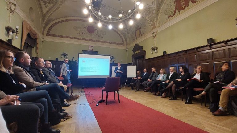 Spotkanie ws inwestycji mieszkaniowo-usługowej DOMESTA w Klukowie (fot. dzielnicamatarnia.pl)