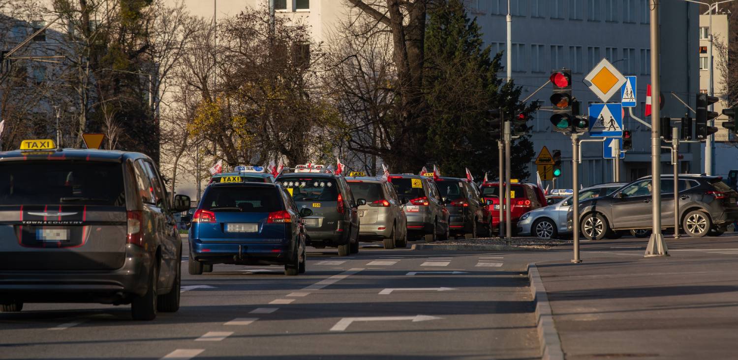 Zdjęcie archiwalne. Gdańsk. Protest Taksówkarzy. 25.11.2020 r. (fot. Anna Rezulak / KFP)