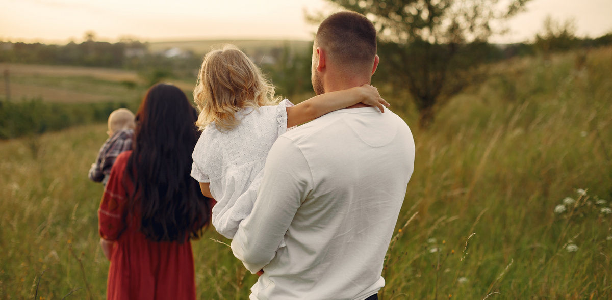 W Sopocie poszukiwana jest rodzina zastępcza dla dzieci z Ukrainy (fot. Freepik)