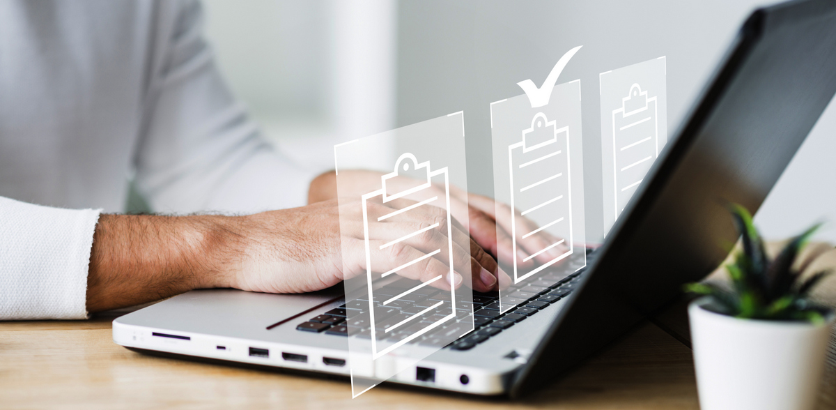 Tczewski urząd miasta wprowadzi elektroniczny obieg dokumentów (fot. Freepik)