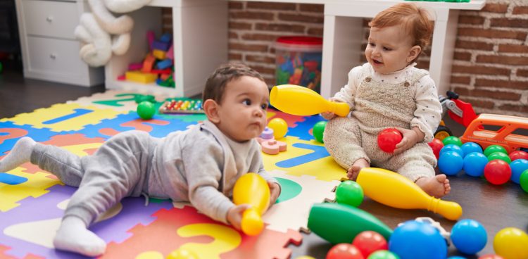 Lista dzieci zakwalifikowanych do żłobków ogłoszona zostanie w czerwcu (fot. Freepik)